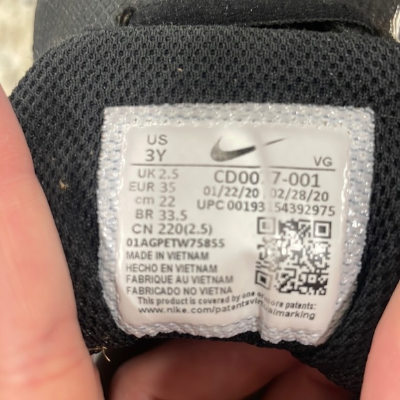 Youth Nike Vapor Cleats - Picture 3 of 3